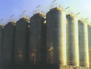 濮陽瑞德專業(yè)壓力容器 廠家直銷價(jià)格最優(yōu)，化工領(lǐng)域值得信賴